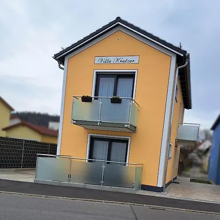 Kratzer - Eg *